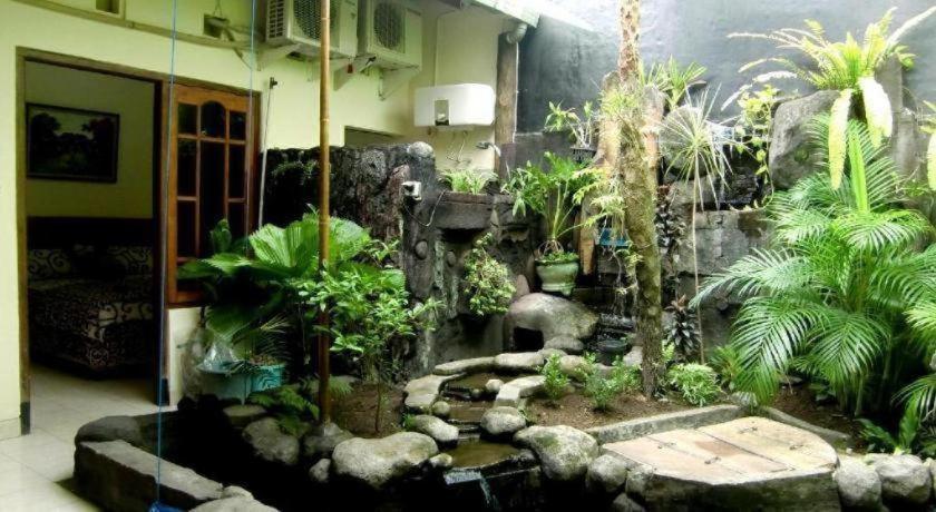 Alam Citra Bnb Mitra Reddoorz Gandok Exterior photo